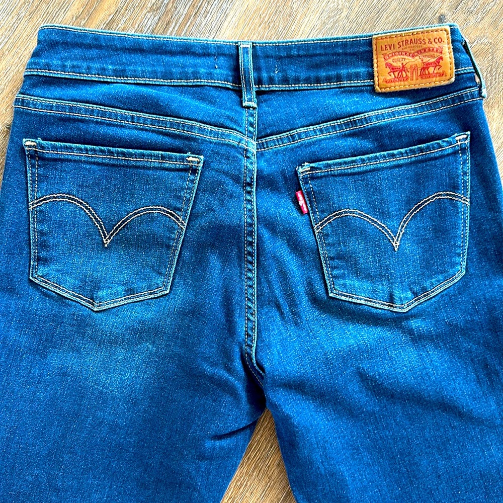 Levi’s 711 Skinny Jeans | Size 28